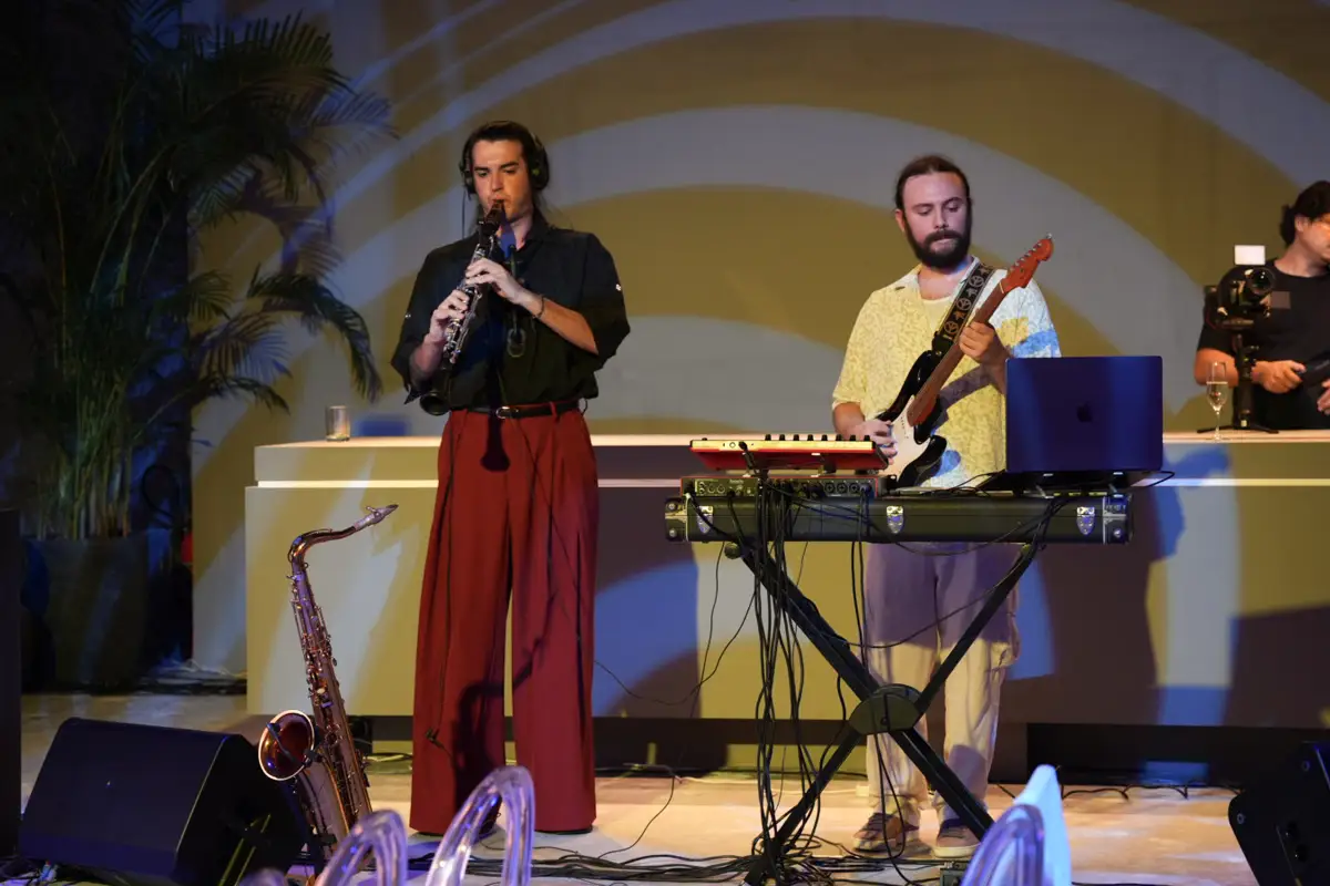 Someone's House Media 9